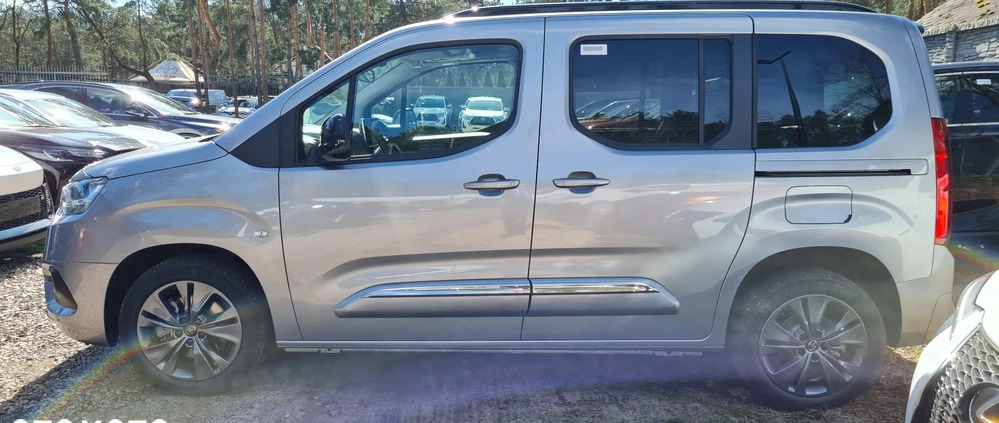 Toyota Proace City Verso cena 142900 przebieg: 1, rok produkcji 2023 z Ustroń małe 56